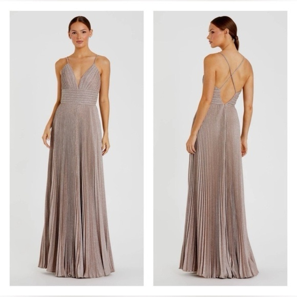 Mac Duggal Pleated Plunge Neck Criss Cross Back Gown Sz8 altered to sz10